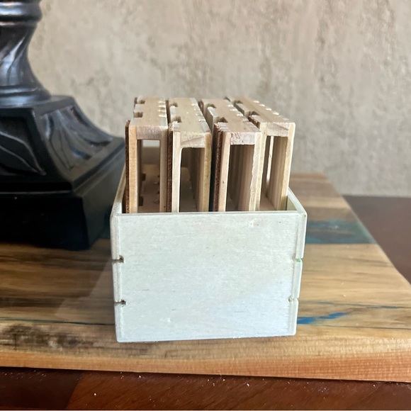 Mini Pallet & Crate Coaster Set tropical leaves fronds. 4 Coasters w/crate - Picture 3 of 6